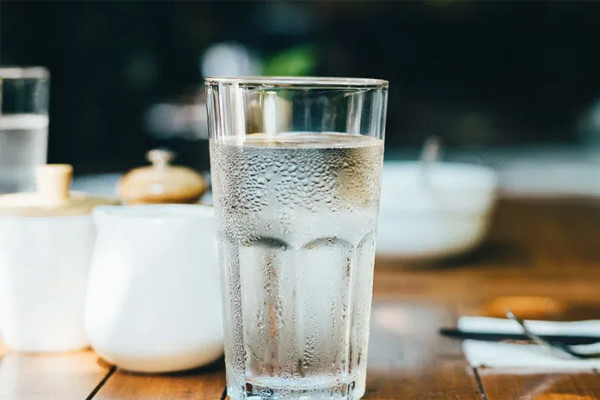 Giảm cân bằng cách uống nước lọc