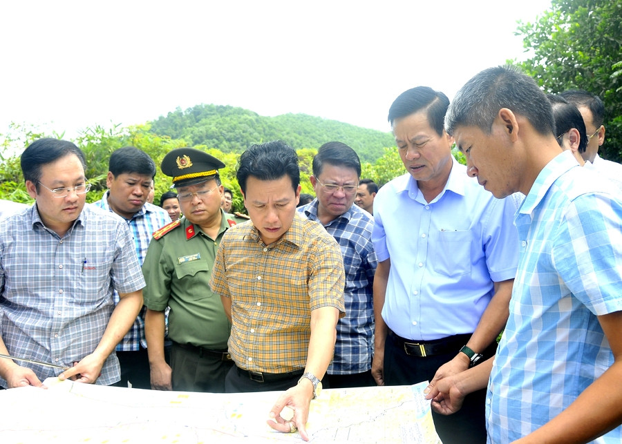 Phát huy vai trò kiểm tra, giám sát của Đảng trong phòng, chống tham nhũng, tiêu cực