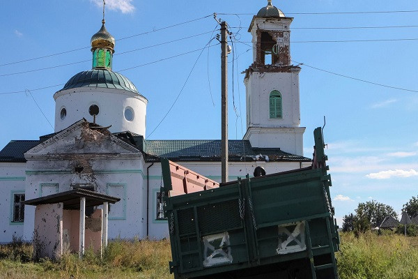 Nga rút quân khỏi tiền tuyến, Ukraine áp sát Lysychansk