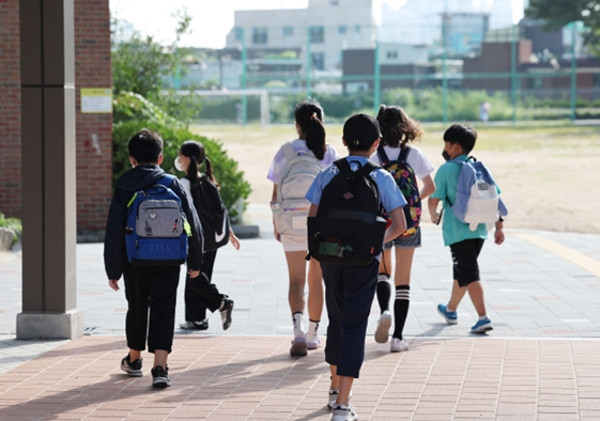 Hơn 53 nghìn học sinh Hàn Quốc bị bạo lực học đường khi trường học mở cửa hậu Covid-19