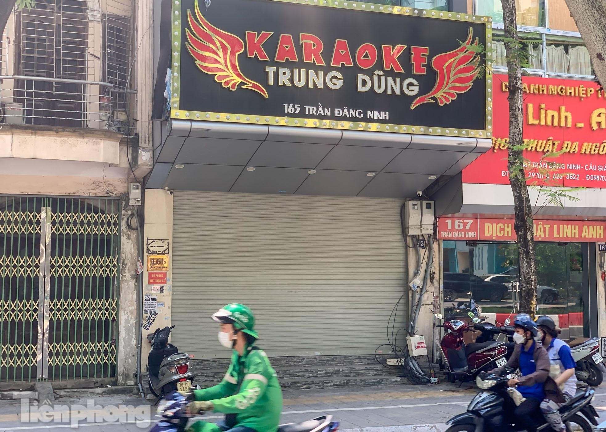 Nhiều quán karaoke tại Hà Nội ế khách sau loạt vụ hỏa hoạn - Ảnh 17.