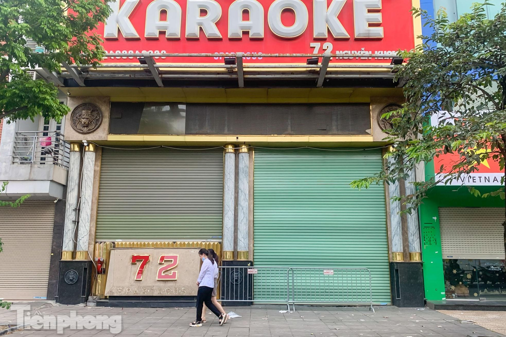 Nhiều quán karaoke tại Hà Nội ế khách sau loạt vụ hỏa hoạn - Ảnh 9.