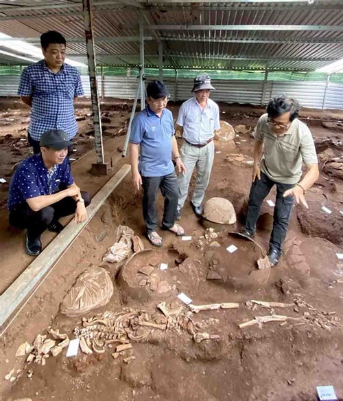 2,300-year-old skeleton unearthed in HCM City