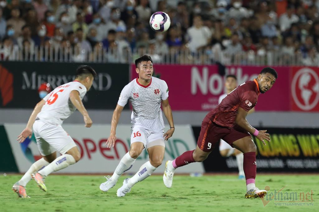 Video tổng hợp Bình Định 0-0 Hải Phòng: Đặng Văn Lâm giữ sạch lưới