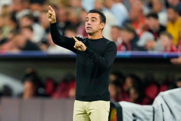 Xavi tức giận Barca… ăn hại trước Bayern Munich
