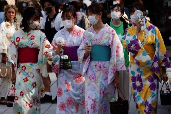 Người trẻ Nhật chưa bao giờ ngại kết hôn đến vậy