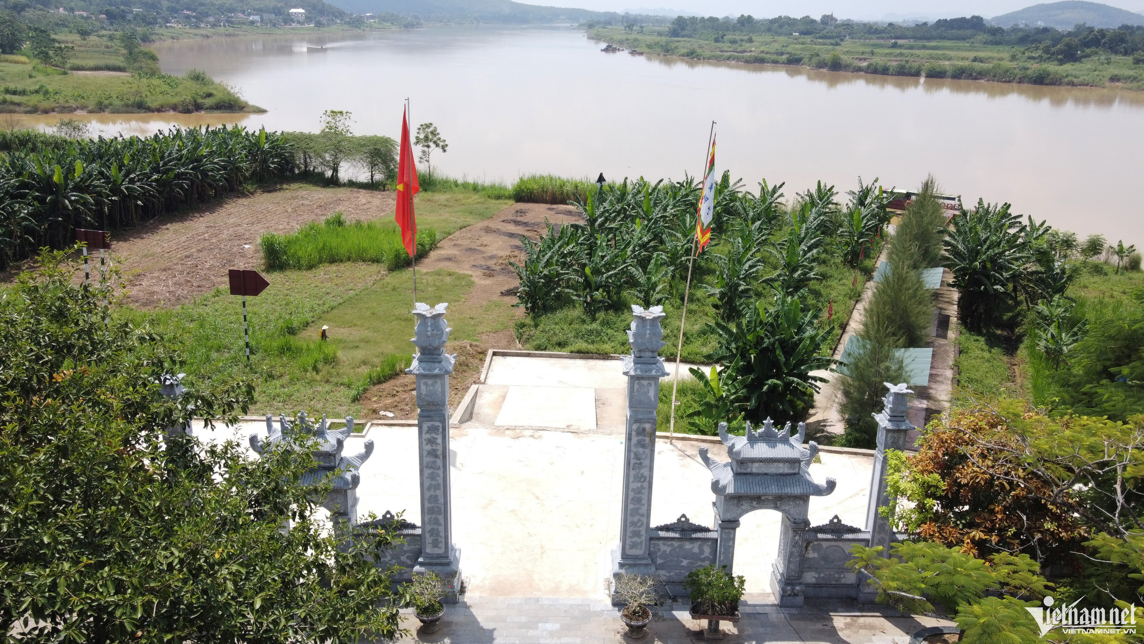 Ngôi Đền Thiêng Ở Thanh Hóa, Nơi Gà Gáy 5 Huyện Nghe - Đường Thủy Thanh Hóa