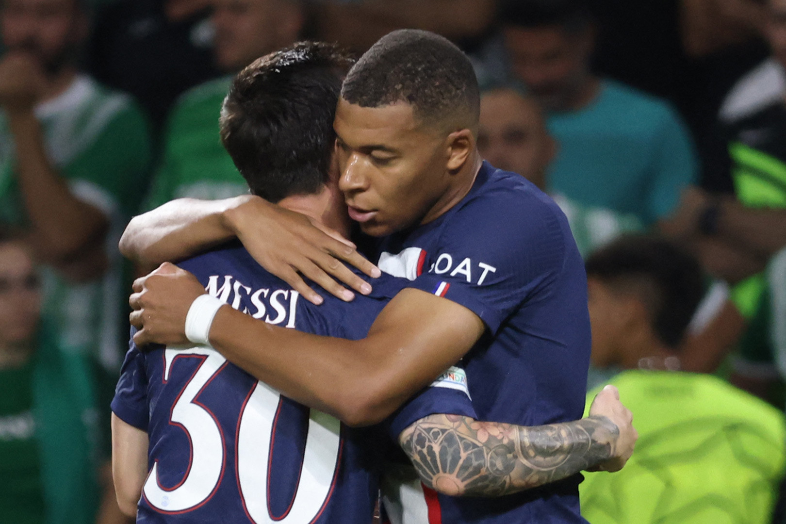 MU đạt thỏa thuận Gakpo, Chelsea tranh Mbappe