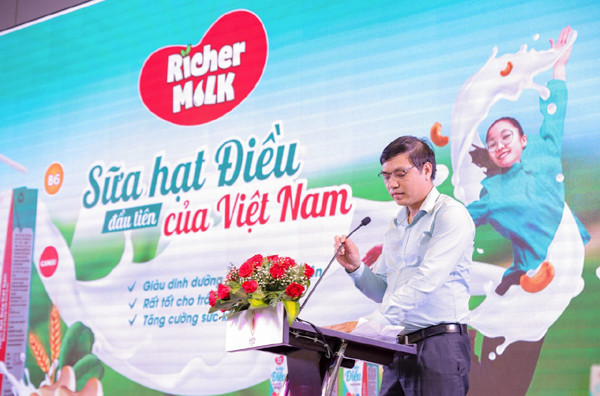 Sữa nhân điều Richer Milk ‘chào sân’ thị trường Việt Nam