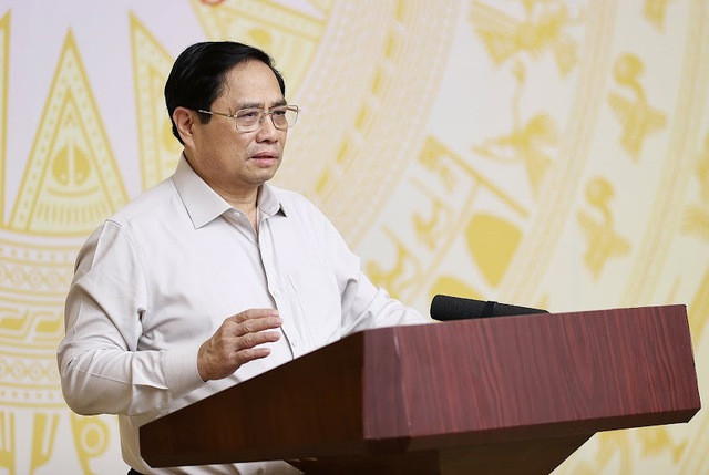 Prime Minister orders raising online public services use to 50% by mid-2023 - Ảnh 1.