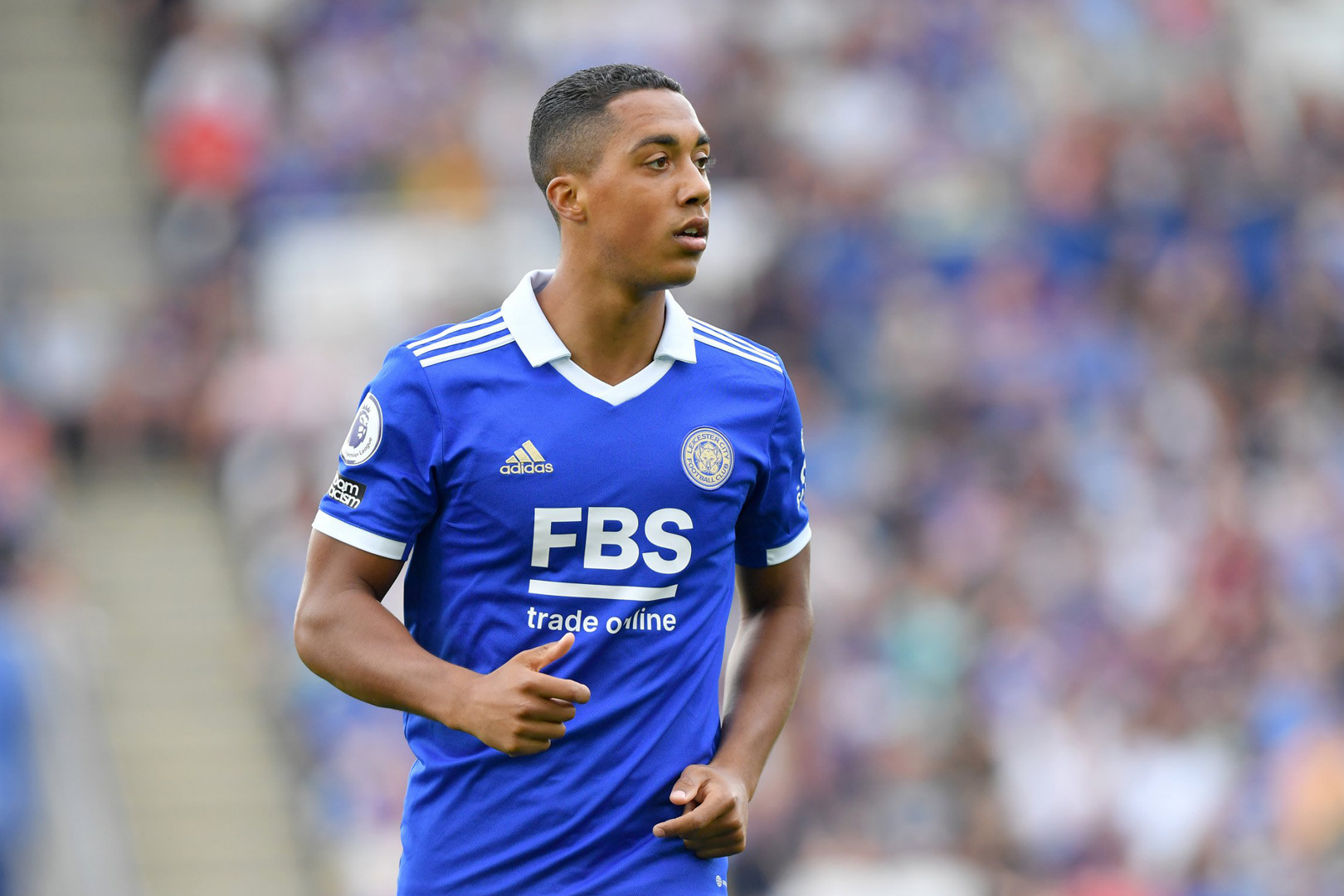 Tin bóng đá 16/9: MU ký Tielemans, Real Madrid lấy Bellingham