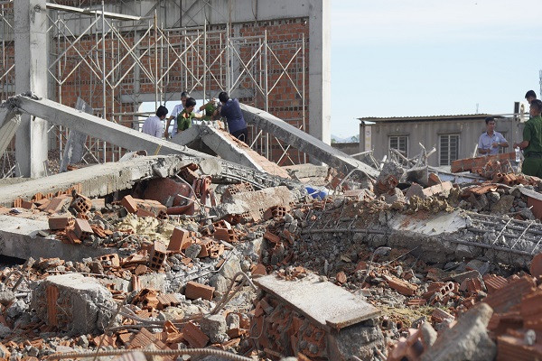 Khởi tố vụ sập tường khiến 11 công nhân thương vong ở Bình Định
