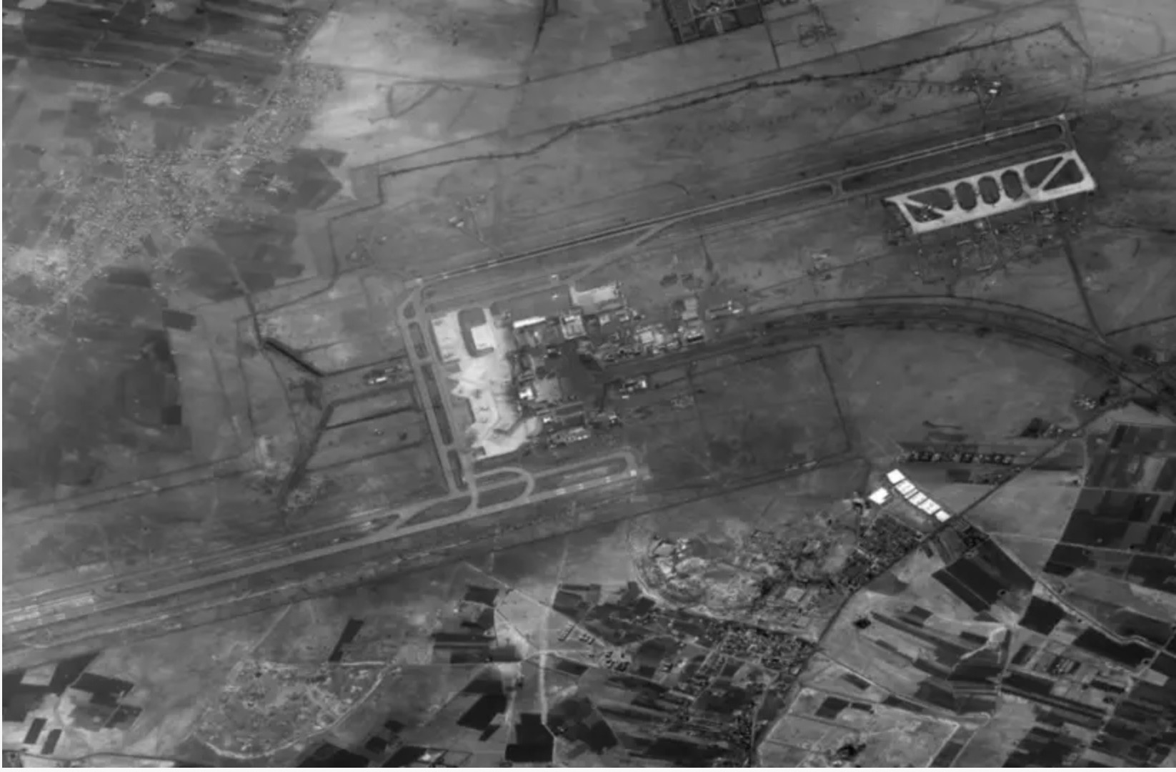 Israel nã rocket vào sân bay quốc tế Damascus của Syria