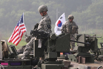Mỹ tuyên bố tiếp tục triển khai vũ khí chiến lược đối phó Triều Tiên