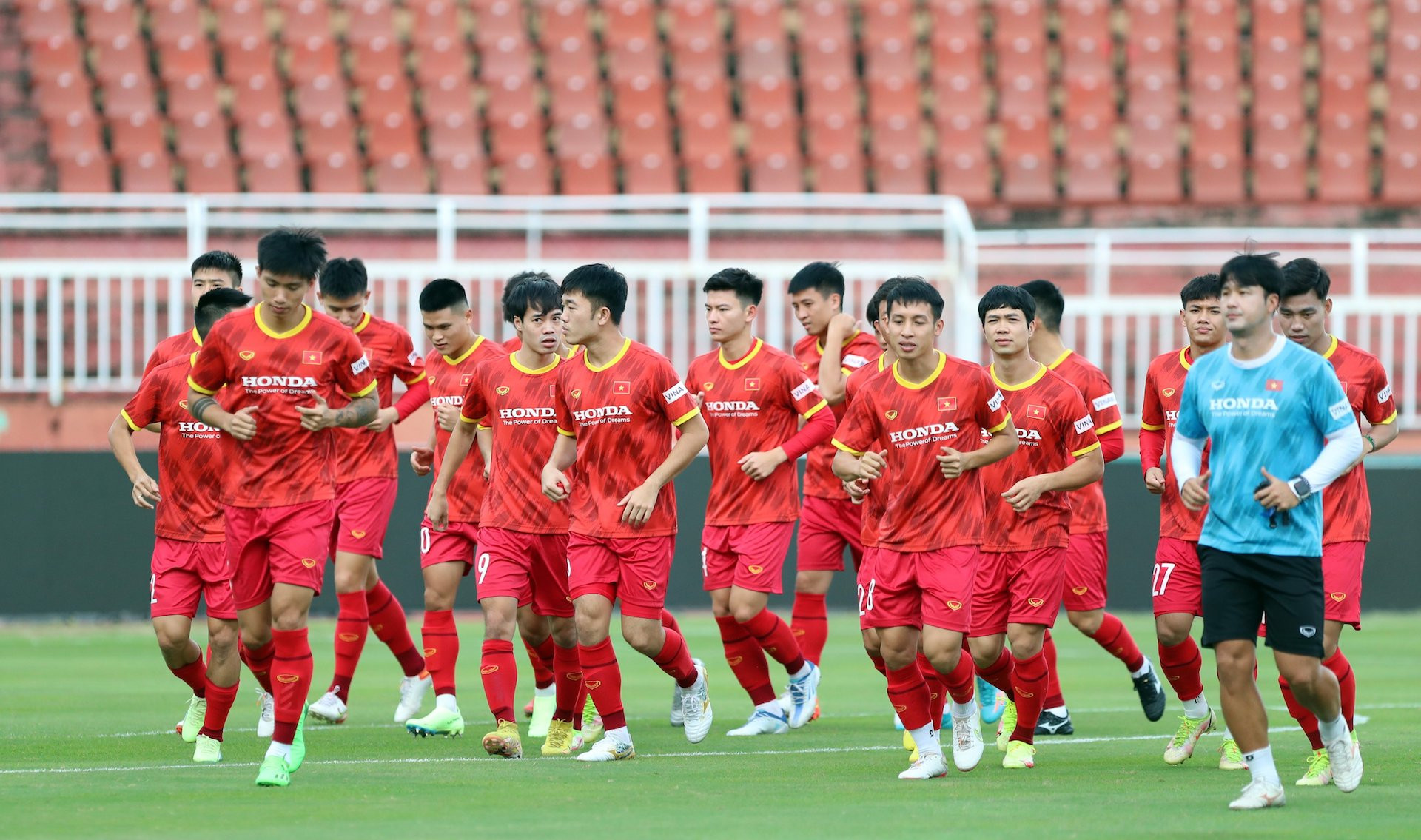 Sau buổi đầu tiên ở sân Thống Nhất, tuyển Việt Nam tới đây sẽ chuyển sang sân tập của CLB TP.HCM nếu như không có sự thay đổi từ HLV Park Hang Seo