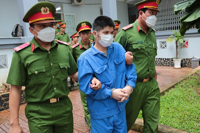 Cô gái bị giết giấu xác dưới hầm giếng cạn, kẻ thủ ác lĩnh án tử