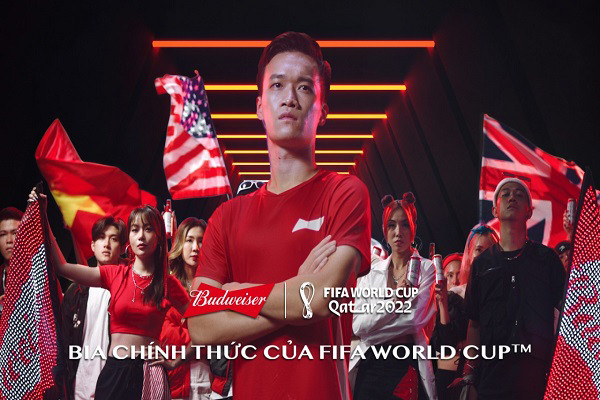 Hoàng Đức ‘ủ giấc mơ’ World Cup khi đồng hành cùng chiến dịch của Budweiser