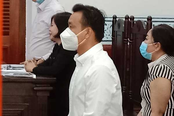 Lo sợ không khách quan, bị hại đòi đổi cả đại diện VKS lẫn chủ tọa phiên tòa