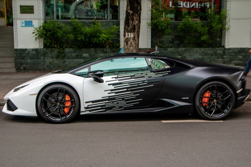 Siêu xe Lamborghini Huracan LP 610-4 với ngoại thất độc đáo tại TP.HCM