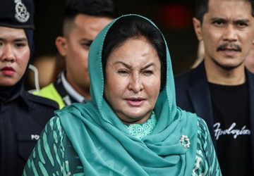 Vợ cựu Thủ tướng Malaysia bị tù 10 năm vì nhận hối lộ