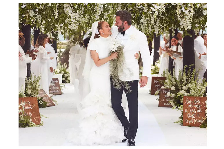 Jennifer Lopez khoe ảnh đám cưới 'thiên đường' với Ben Affleck