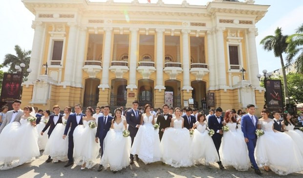 Hanoi to hold mass wedding for 30 couples hinh anh 1