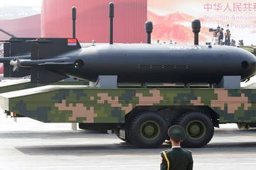 Ảnh vệ tinh phát hiện 2 tàu ngầm không người lái bí ẩn của hải quân Trung Quốc