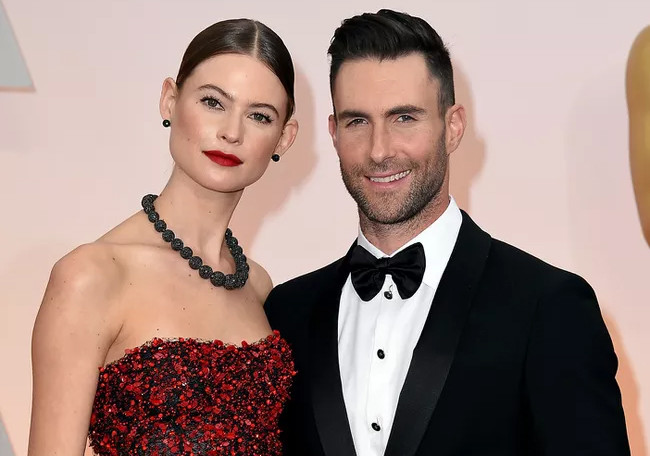 Adam Levine đi quá giới hạn sau khi bị tố ngoại tình lừa dối vợ siêu mẫu