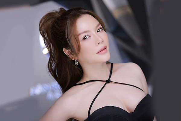 3 sao Việt vừa đẹp nổi tiếng, vừa là 'gái vàng' trong làng kinh doanh bất động sản