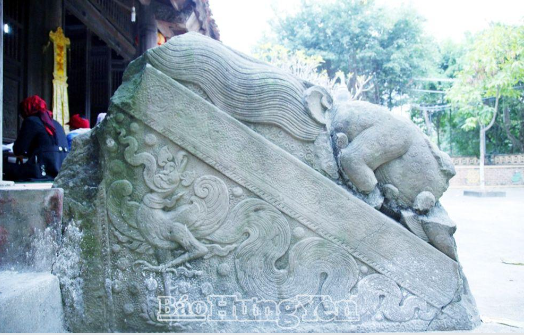 Exploring two national treasures at Hung Yen Pagoda hinh anh 2