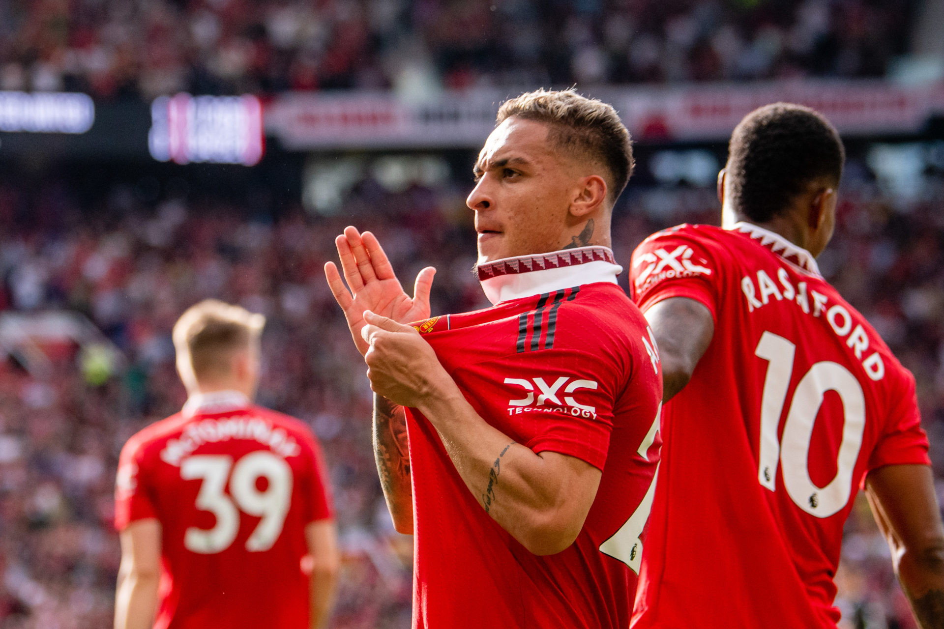 MU bị Sao Paulo đòi trả tiền gấp thương vụ Antony