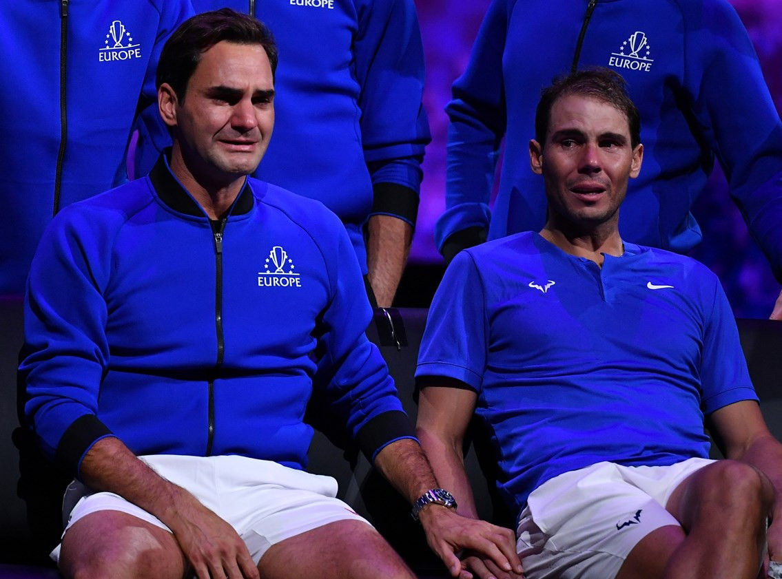 Xúc động khoảnh khắc Nadal đẫm lệ ngày Federer giải nghệ