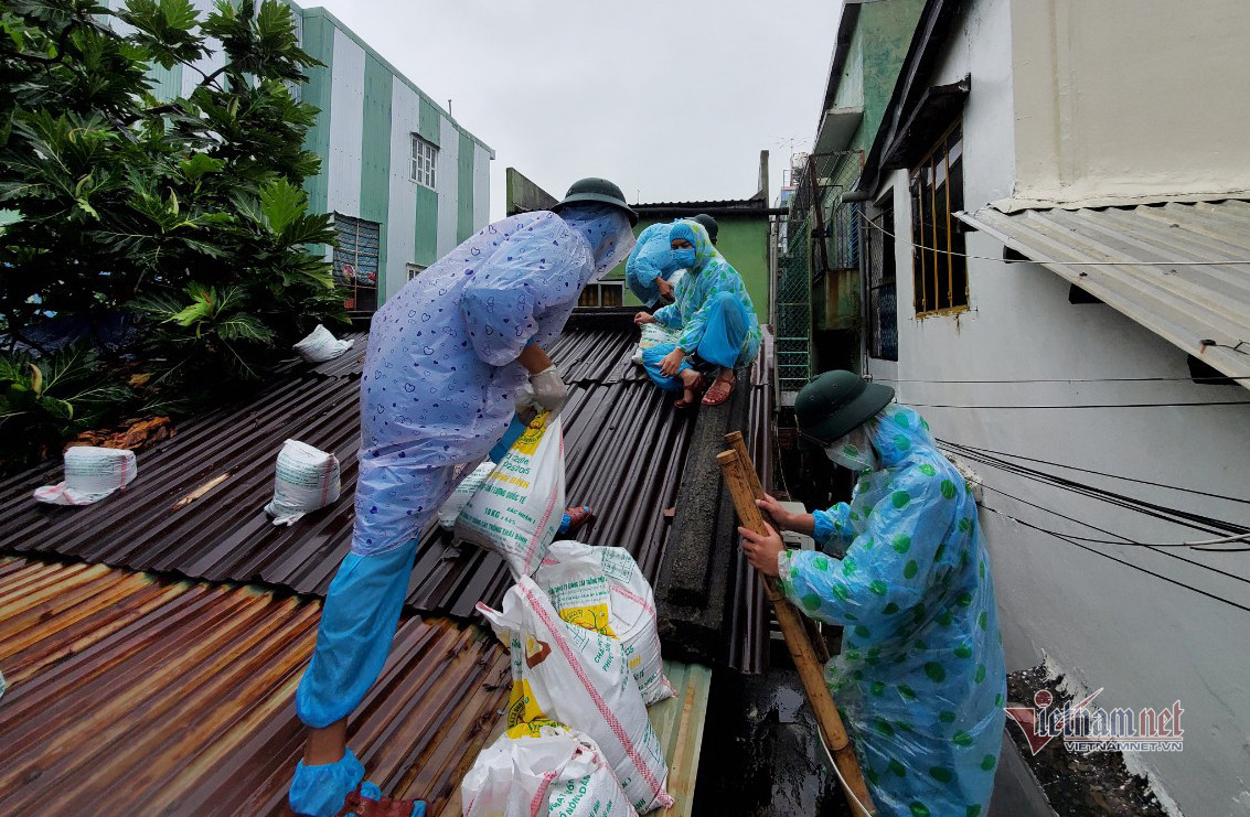 Ứng phó bão Noru, từ Quảng Ninh - Bình Thuận kêu gọi tàu thuyền thoát khỏi vùng nguy hiểm