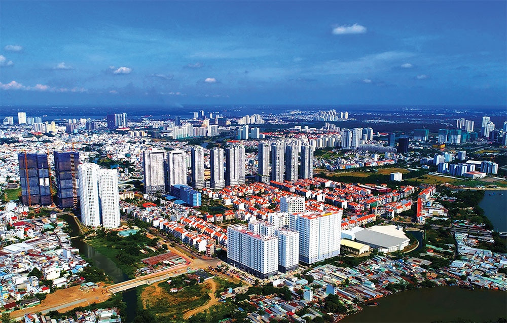 Investors and buyers play waiting game in credit switch