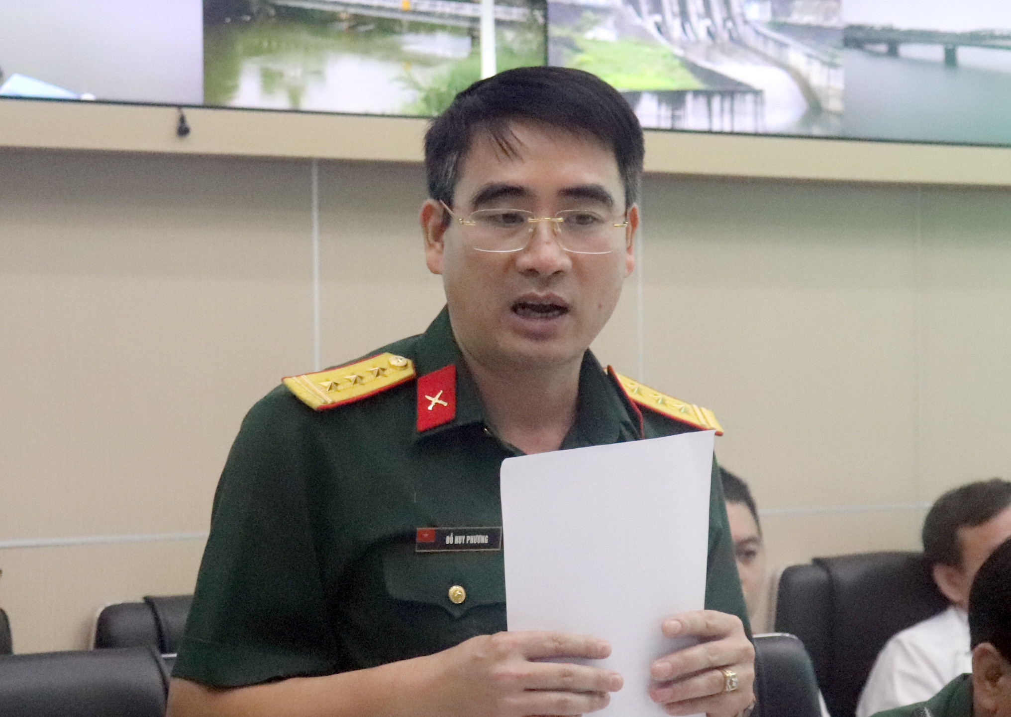 Hơn 60 huyện nguy cơ ngập lụt, quân đội sẵn sàng ứng phó với siêu bão Noru