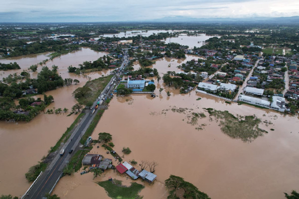 Siêu bão Noru tiếp tục ‘quét’ Philippines, gây ngập lụt nhiều nơi