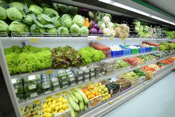 Thực phẩm bẩn trà trộn siêu thị: Bao giờ người tiêu dùng mới hết lo