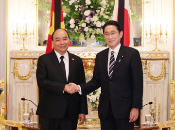 Chủ tịch nước và Thủ tướng Nhật nhất trí đưa quan hệ hai nước lên tầm cao mới