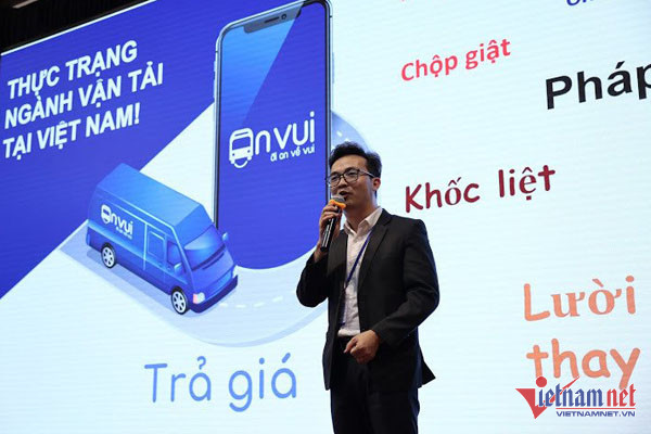 ‘Chuyển đổi số vận tải chỉ đơn giản là làm sao để mọi người đi an về vui’
