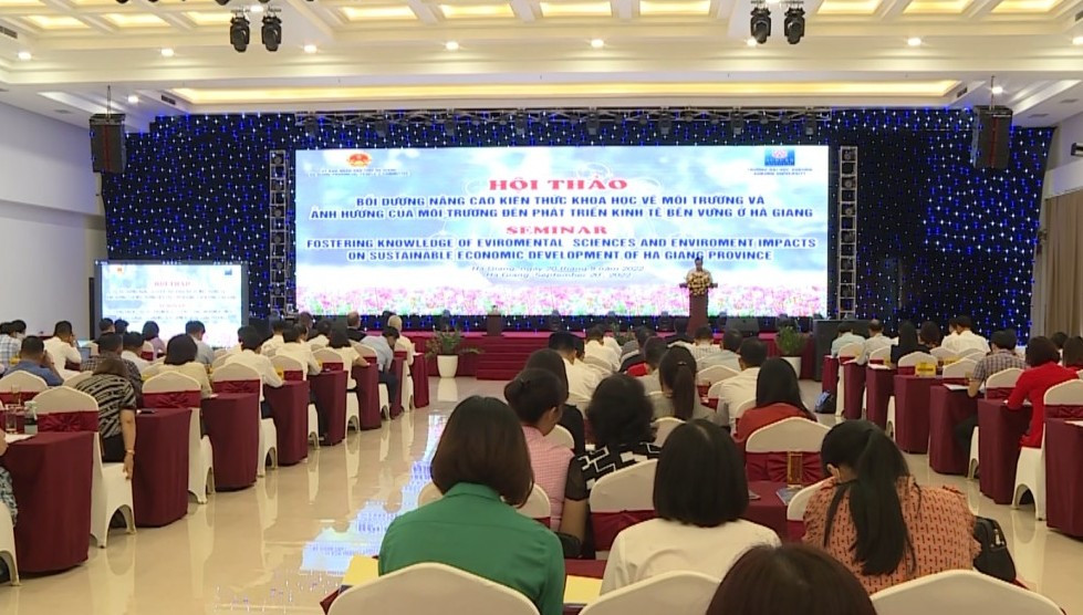 Nâng cao kiến thức về môi trường, ảnh hưởng của môi trường đến phát triển bền vững