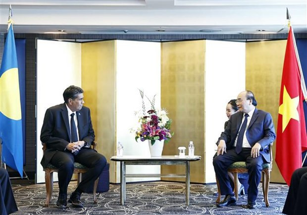 President meets foreign leaders attending state funeral of late Japanese PM hinh anh 3