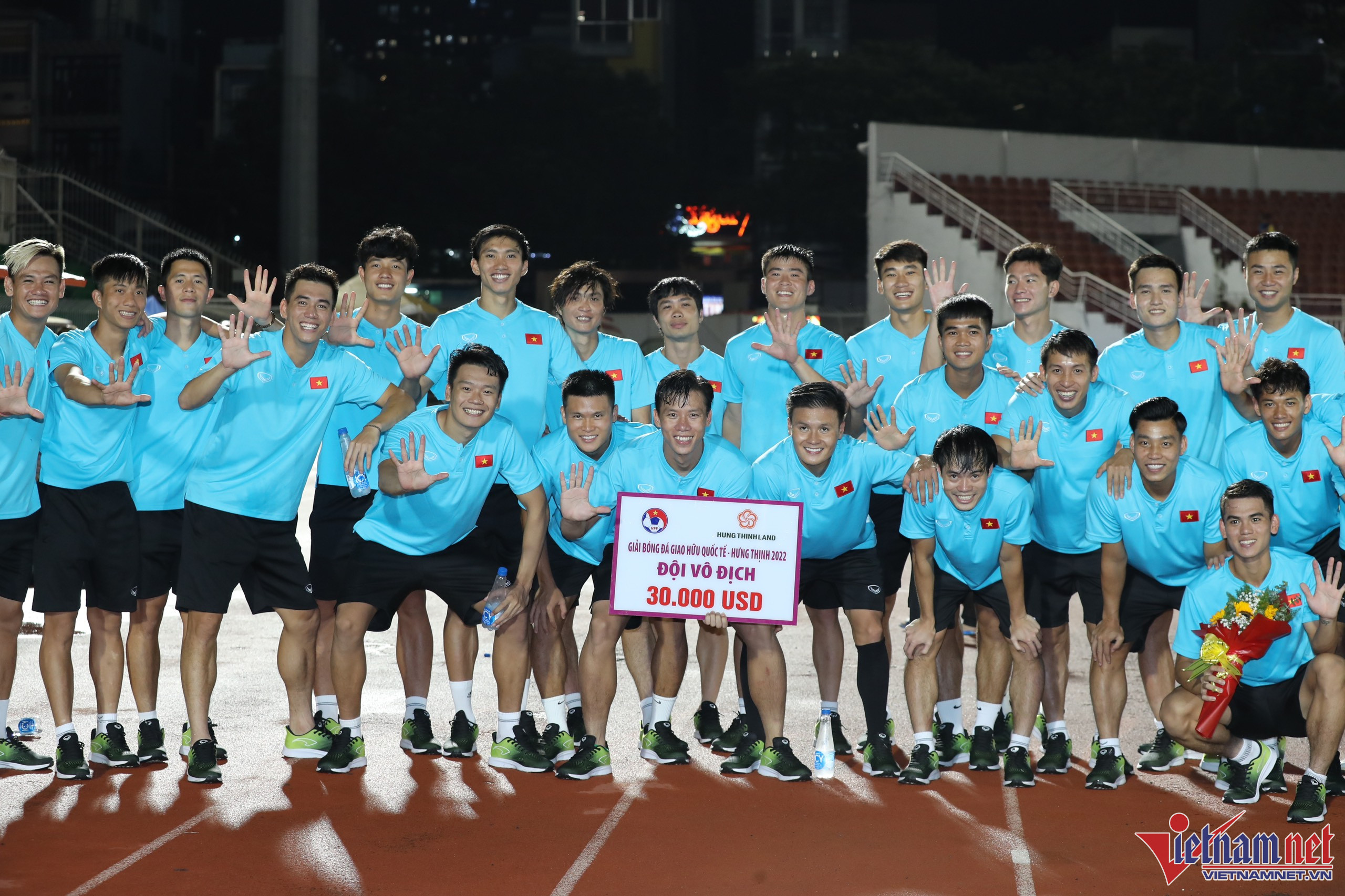 Vì lẽ đó, chuyến trở về của Quang Hải thêm hoàn hảo với chức vô địch giải giao hữu quốc tế Hưng Thịnh 2022