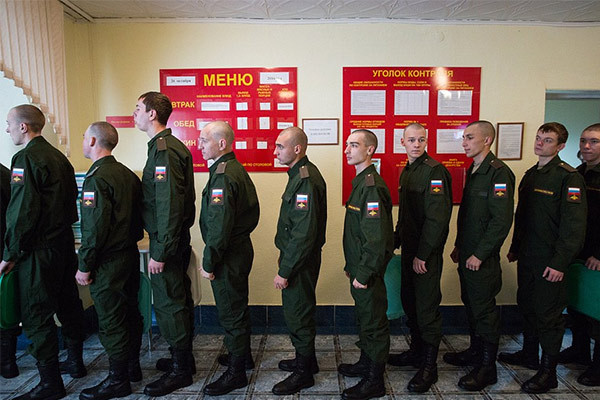Muôn vàn cung bậc cảm xúc quân nhân Nga lên đường theo lệnh tổng động viên một phần