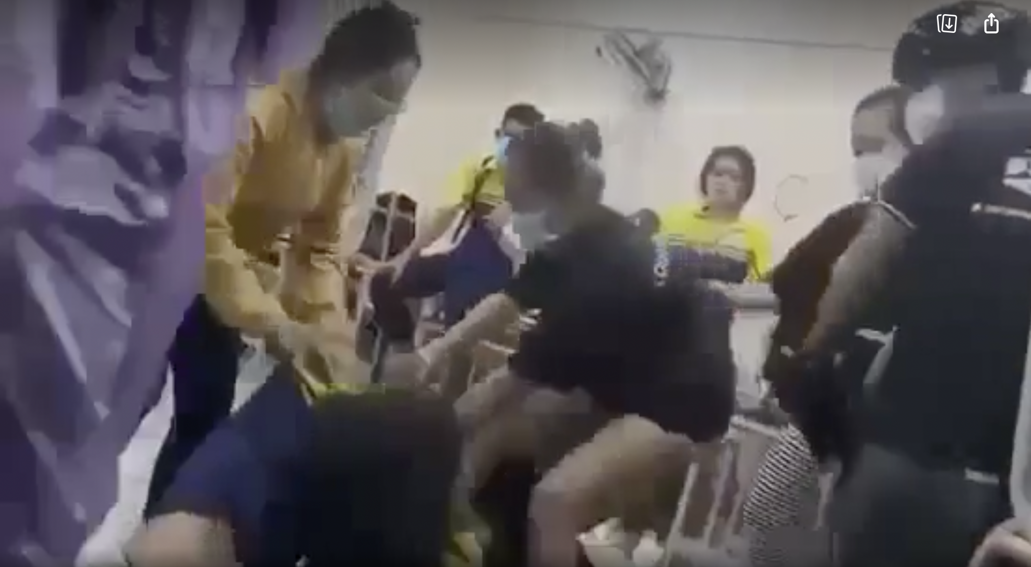 Truy bắt nhóm đối tượng xông vào lớp học ở TP.HCM đánh nữ sinh