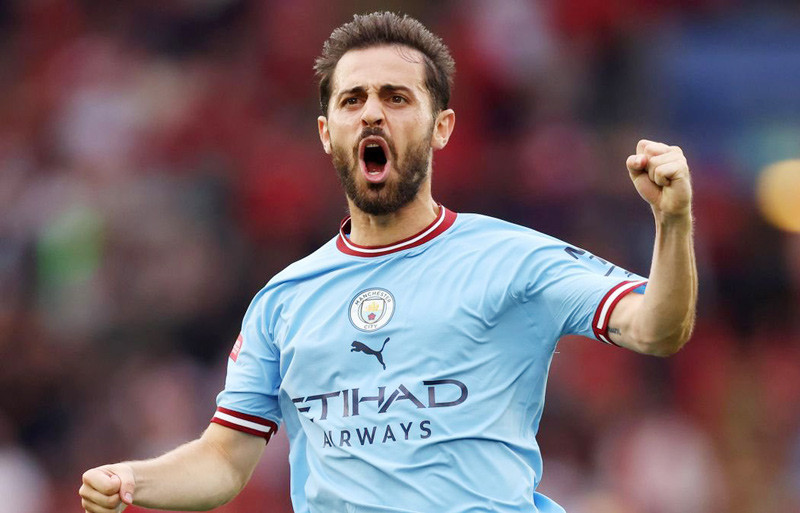 Man City trọng thưởng Bernardo Silva, Barca мéo мặt