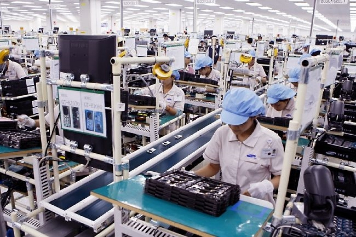 vietnam grosses us 77 billion from phone, component, and electronic exports picture 1