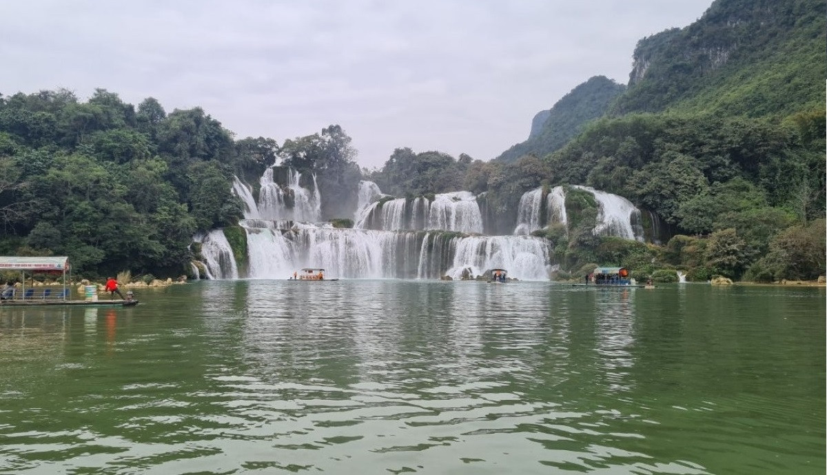 Discovering Southeast Asia’s largest waterfall in Vietnam