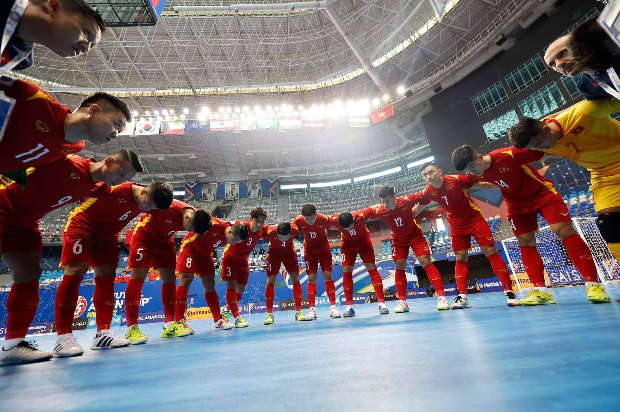 Cận cảnh tuyển futsal Việt Nam hạ Saudi Arabia