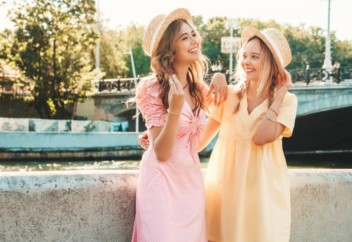 mau phu nu tot he gap la yeu, yeu roi cang khong muon roi xa hinh anh 3