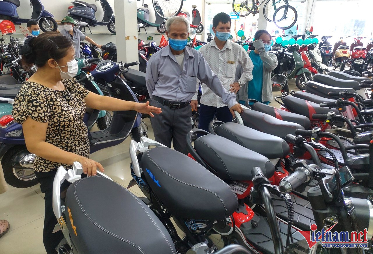 Xe máy điện: Đứa con bị bỏ rơi của ngành công nghiệp Việt Nam